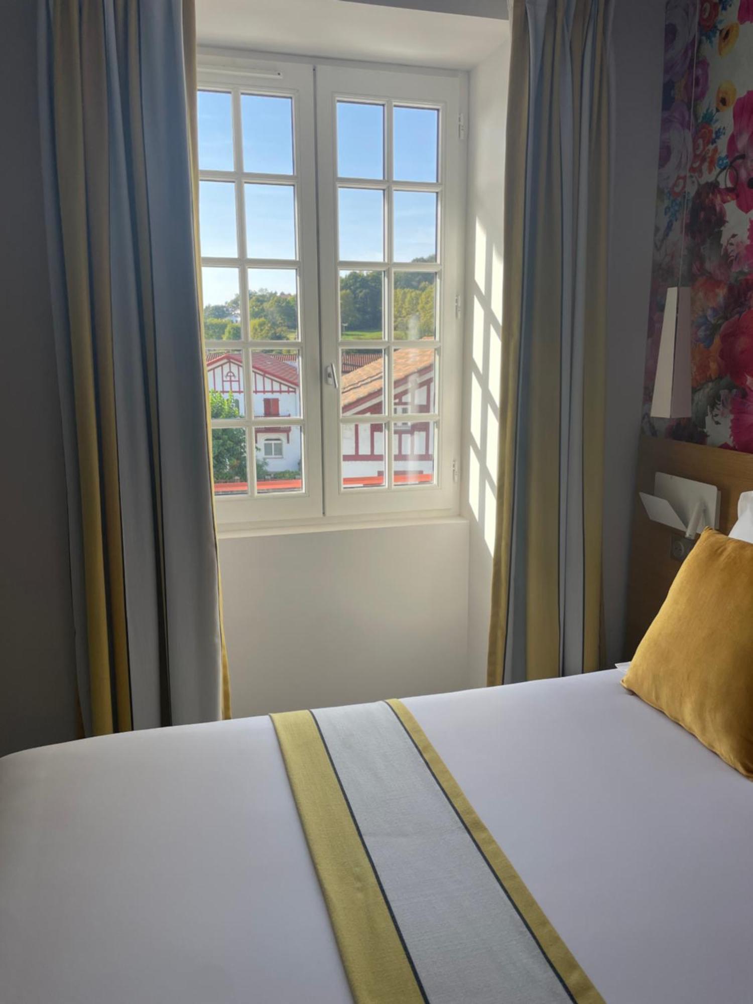 Hotel Berria Hasparren Eksteriør bilde